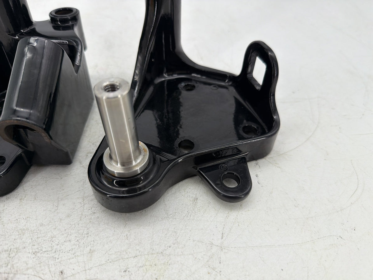 2001 Harley Softail Deuce FXSTD OEM Left & Right Driver Step Foot Rest Pegs