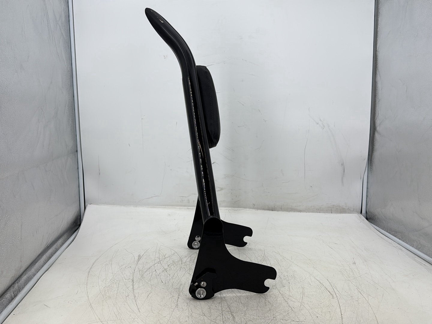 07 Harley Electra Glide Touring Ultr OEM Rear Sissy Bar w/ Backrest Cushion Pad