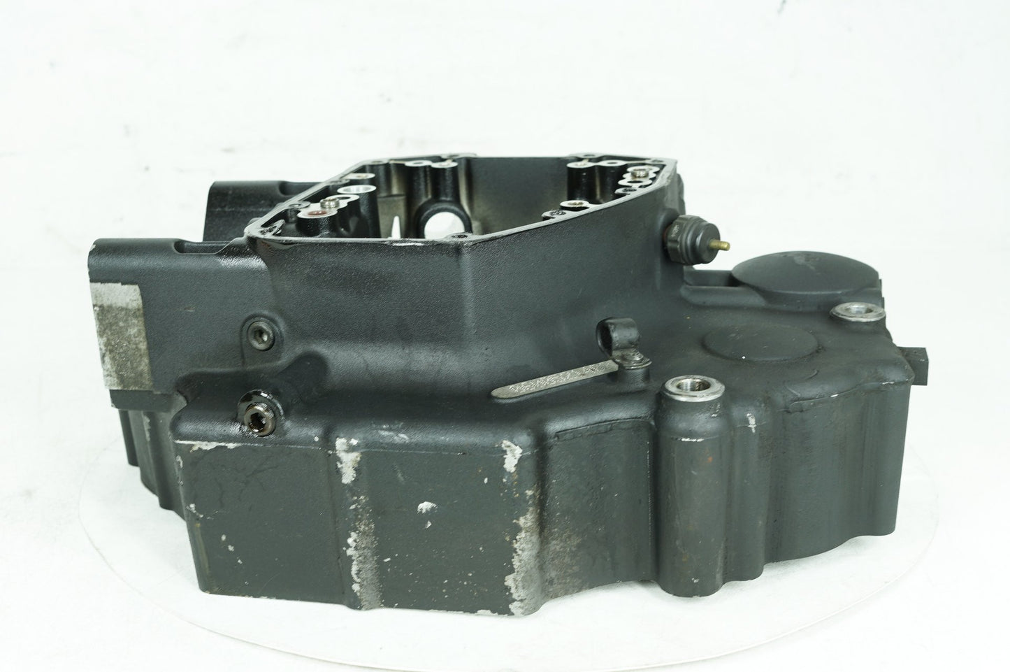 1999 - 2006 Harley-Davidson Softail Heritage Classic Crankcase Shaft Engine Motor Cover 24613-03
