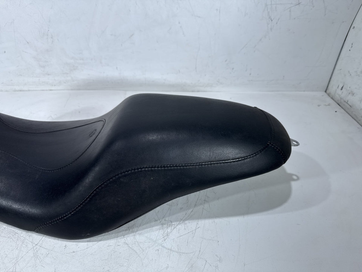 2005 Harley Dyna Super Glide Custom FXDC OEM Passenger Rider Driver Seat Saddle