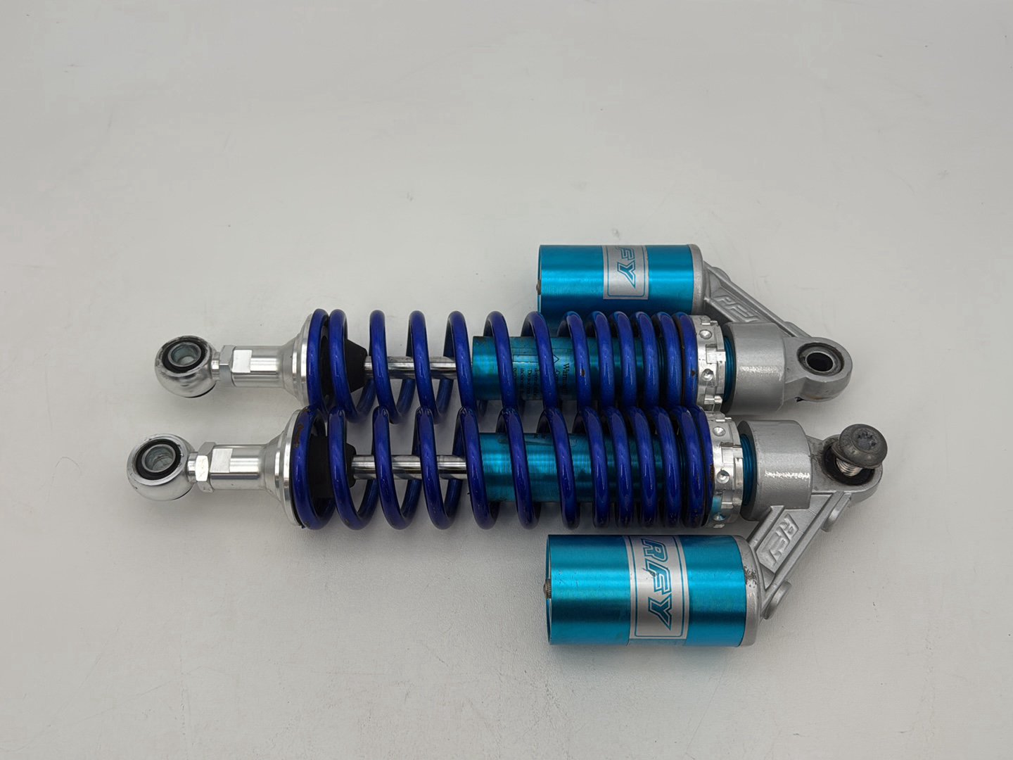 2004 - 2022 Harley-Davidson Sportster 1200 Nightster Rear Left Right Shock Absorbers DELTA/ALPHA