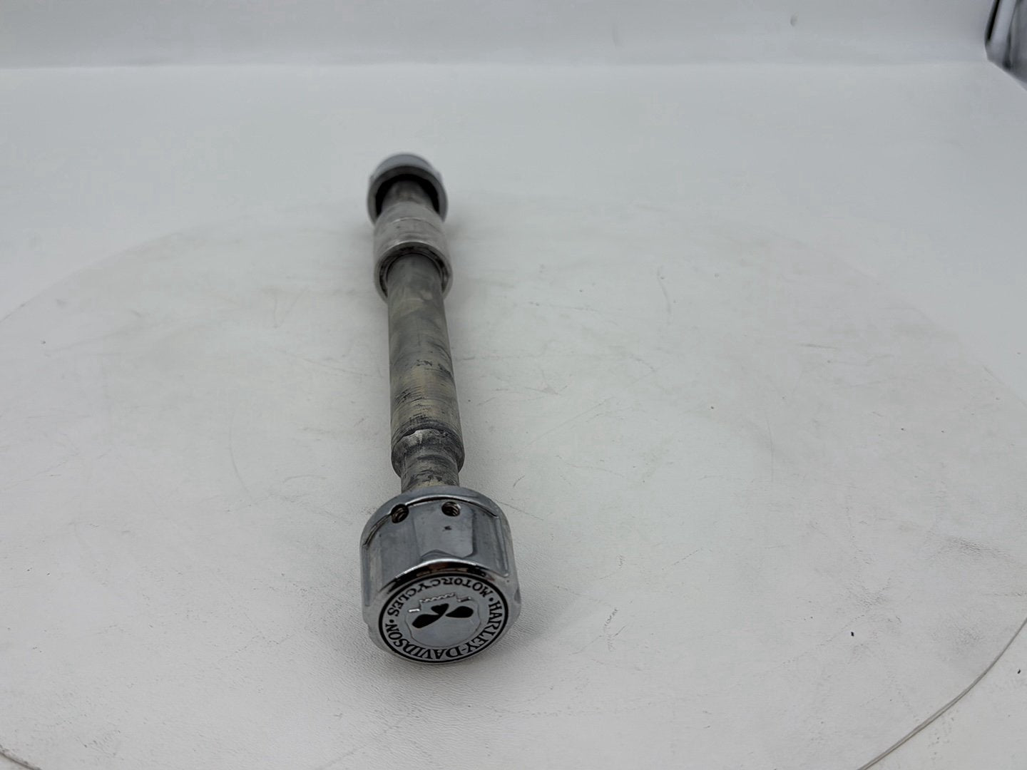 2007 - 2017 Harley-Davidson Dyna Wide Glide Front Wheel Axle Bolt Shaft 41547-07A
