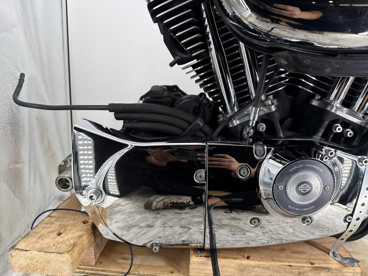 05 Harley Sportster 1200 Custom XL1200C CARB 1200 Engine Motor Transmission 10K