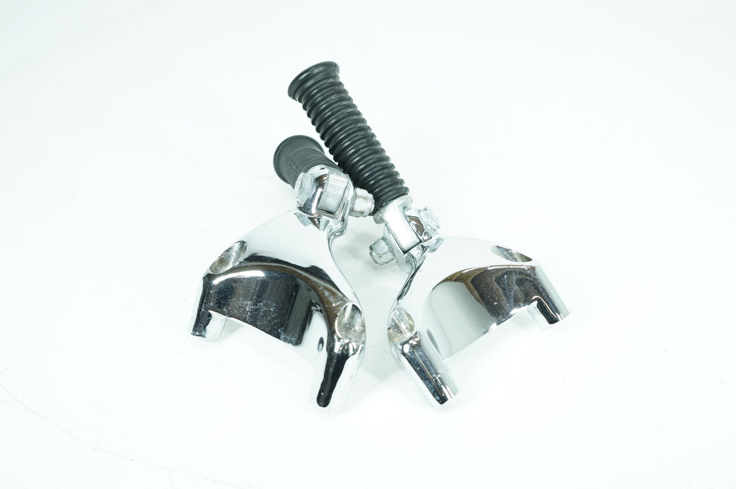 2003 - 2014 Harley-Davidson Sportster  Passenger Left & Right Foot Pegs 49314-04