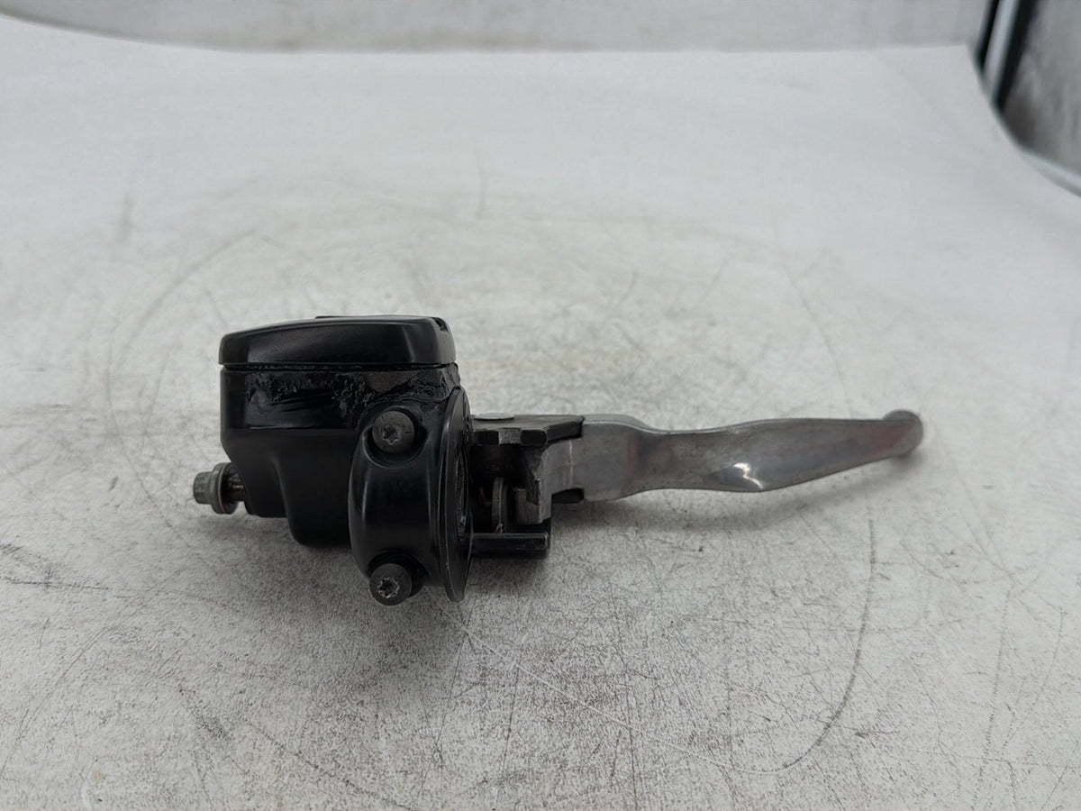 2005 Harley Electra Glide Touring Ultra Front Right Brake Lever Master Cylinder