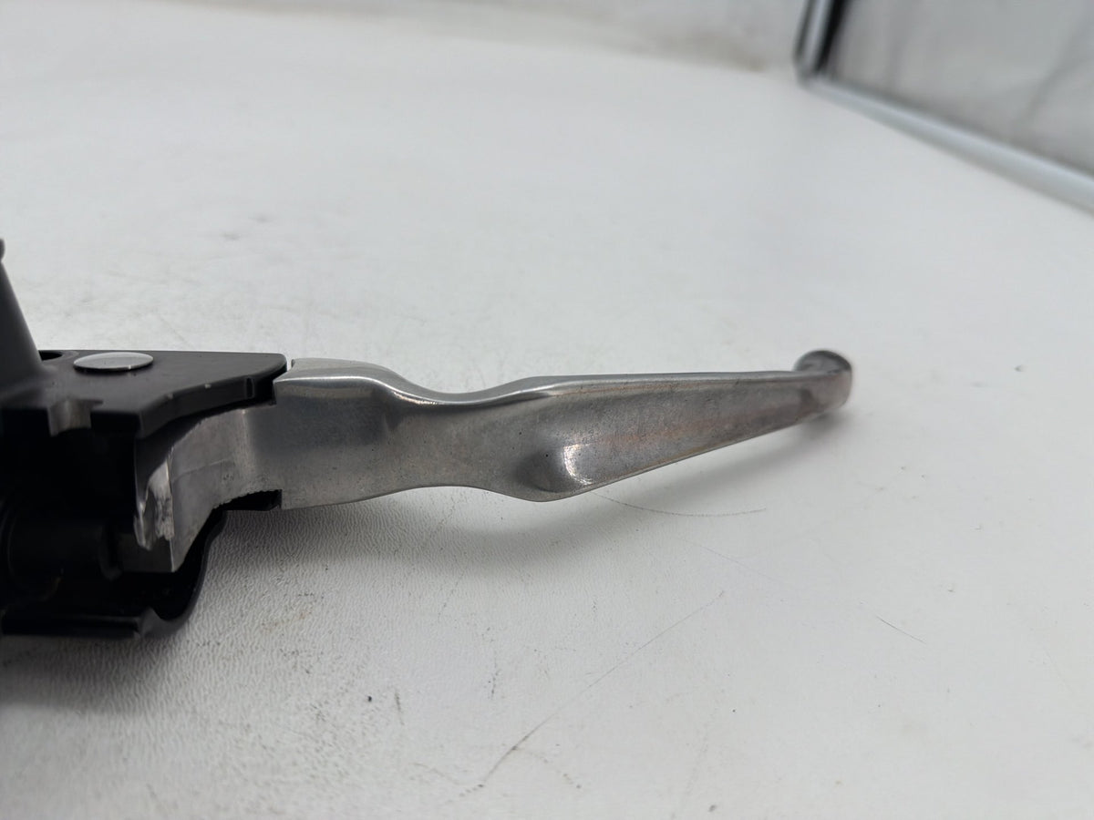 2001 Harley Electra Glide Touring OEM Front Right Brake Lever Master Cylinder