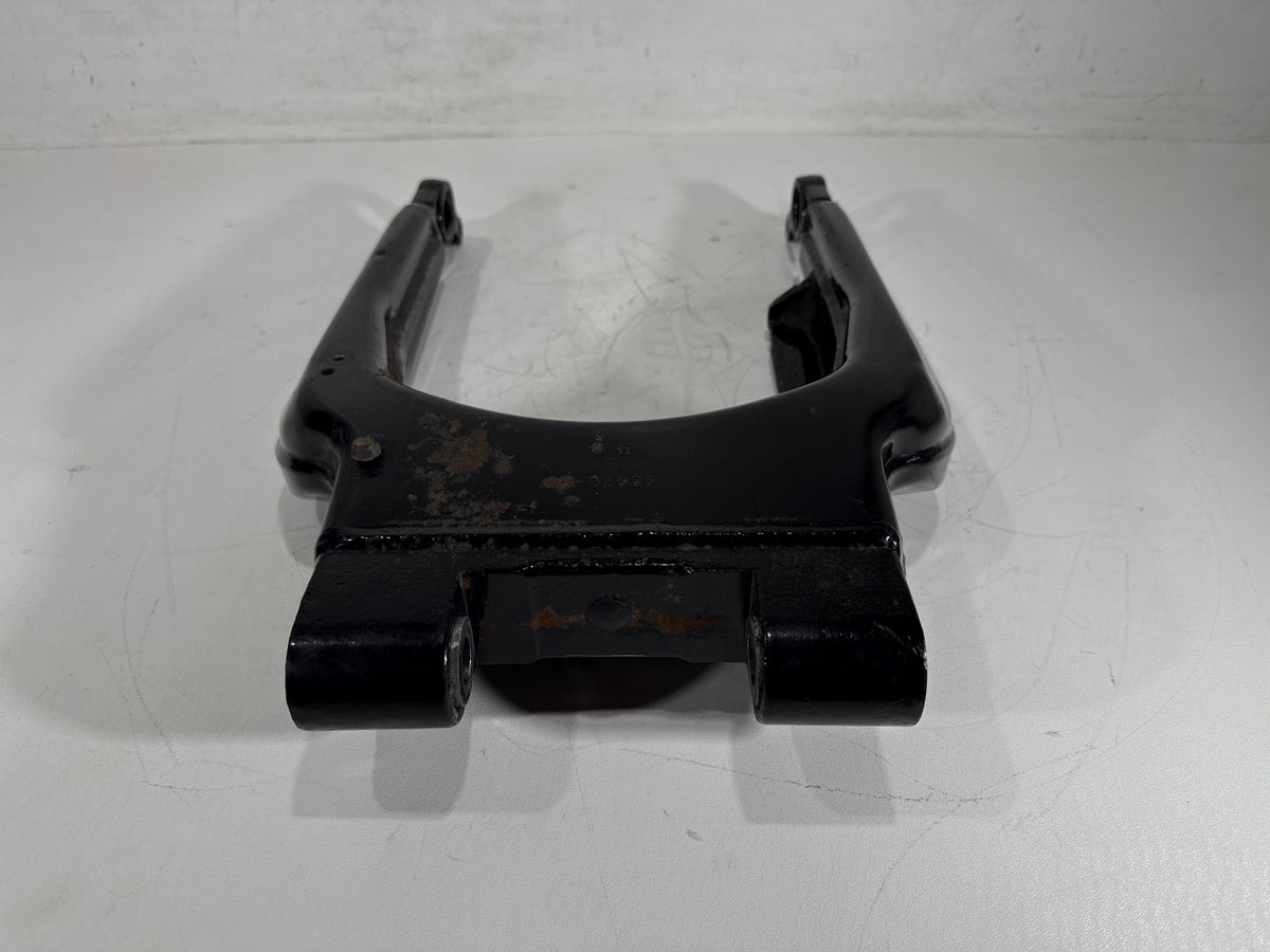 2011 Harley Road King Touring FLHR OEM Rear Fork Swingarm Swing Arm