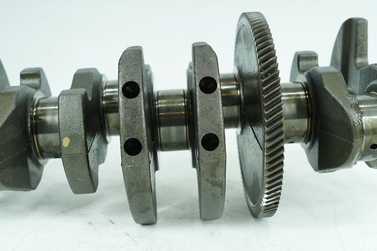 2013 - 2015 Jaguar XF  Crankshaft