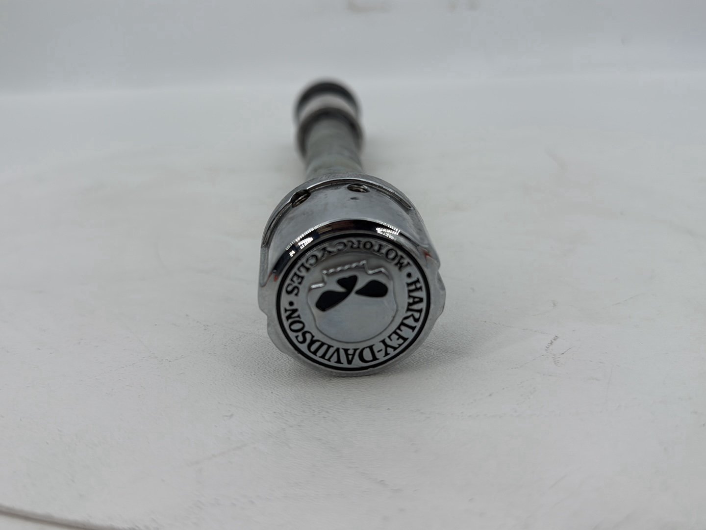 2007 - 2017 Harley-Davidson Dyna Wide Glide Front Wheel Axle Bolt Shaft 41547-07A