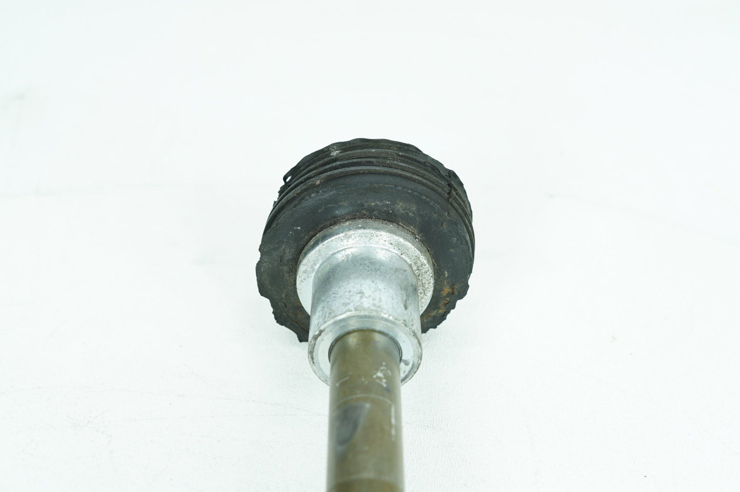 1999 - 2006 Harley-Davidson Touring Electra Glide Police Rear Fork Swingarm Pivot Bolt Shaft 47505-02