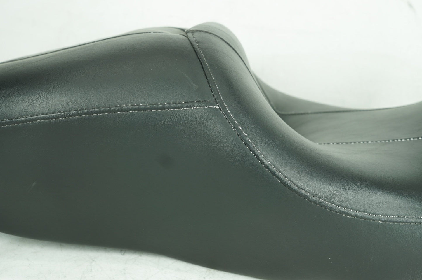 2008 - 2016 Harley-Davidson Touring Electra Glide Ultra Passenger Rider Driver Seat Saddle 52164-09B