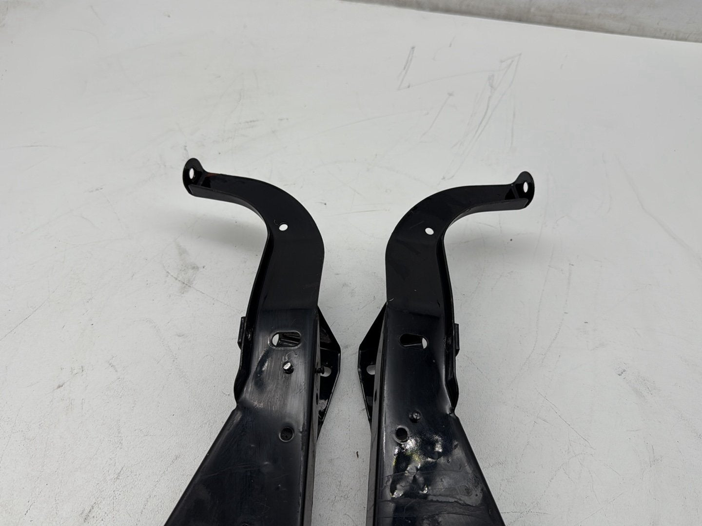 2006 Harley Touring FLHTCI Electra Glide Classic OEM Right Left Fairing Support Brackets