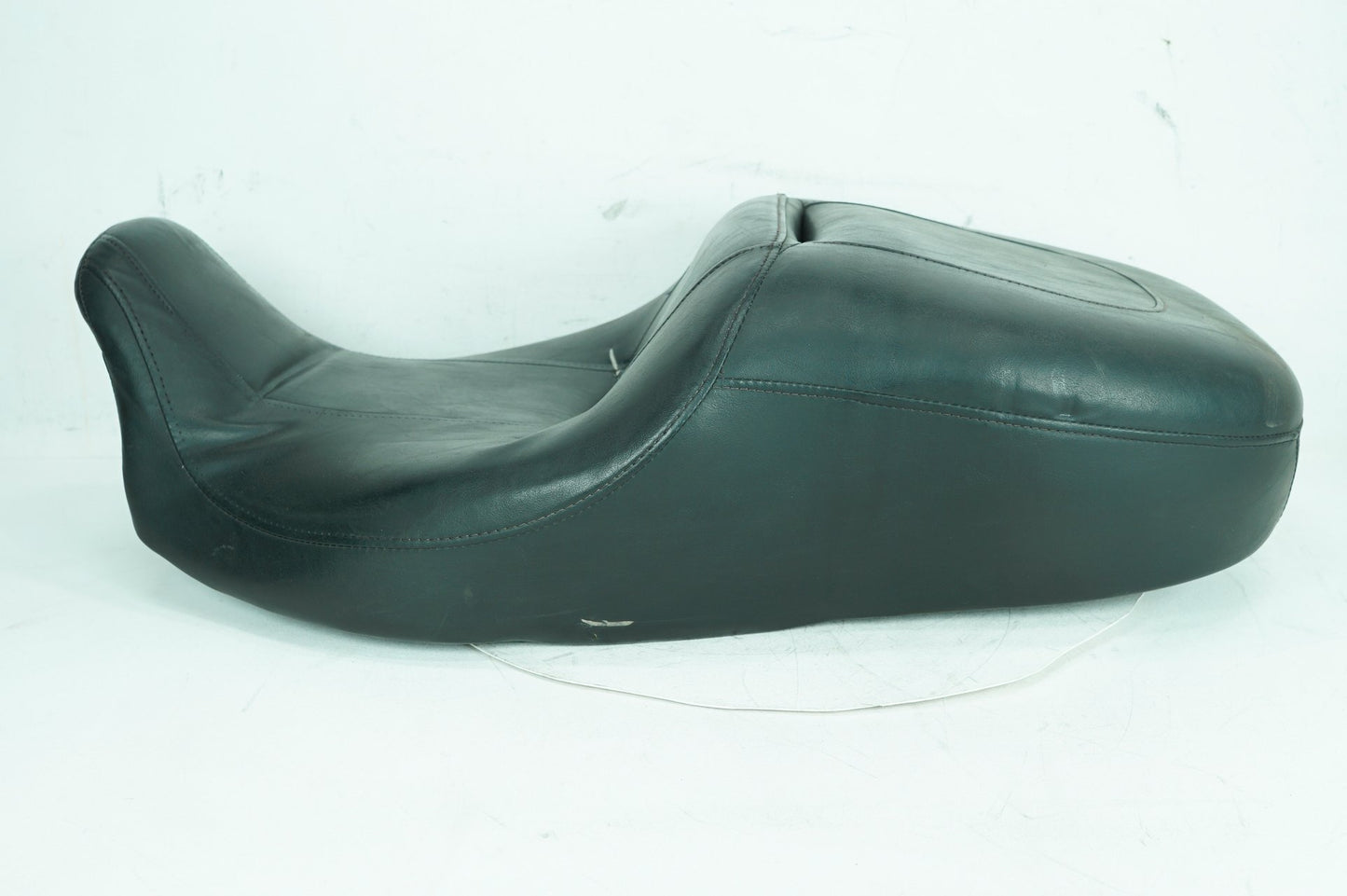 2007 - 2012 Harley-Davidson Touring Electra Glide Ultra Passenger Rider Driver Seat Saddle 52164-10