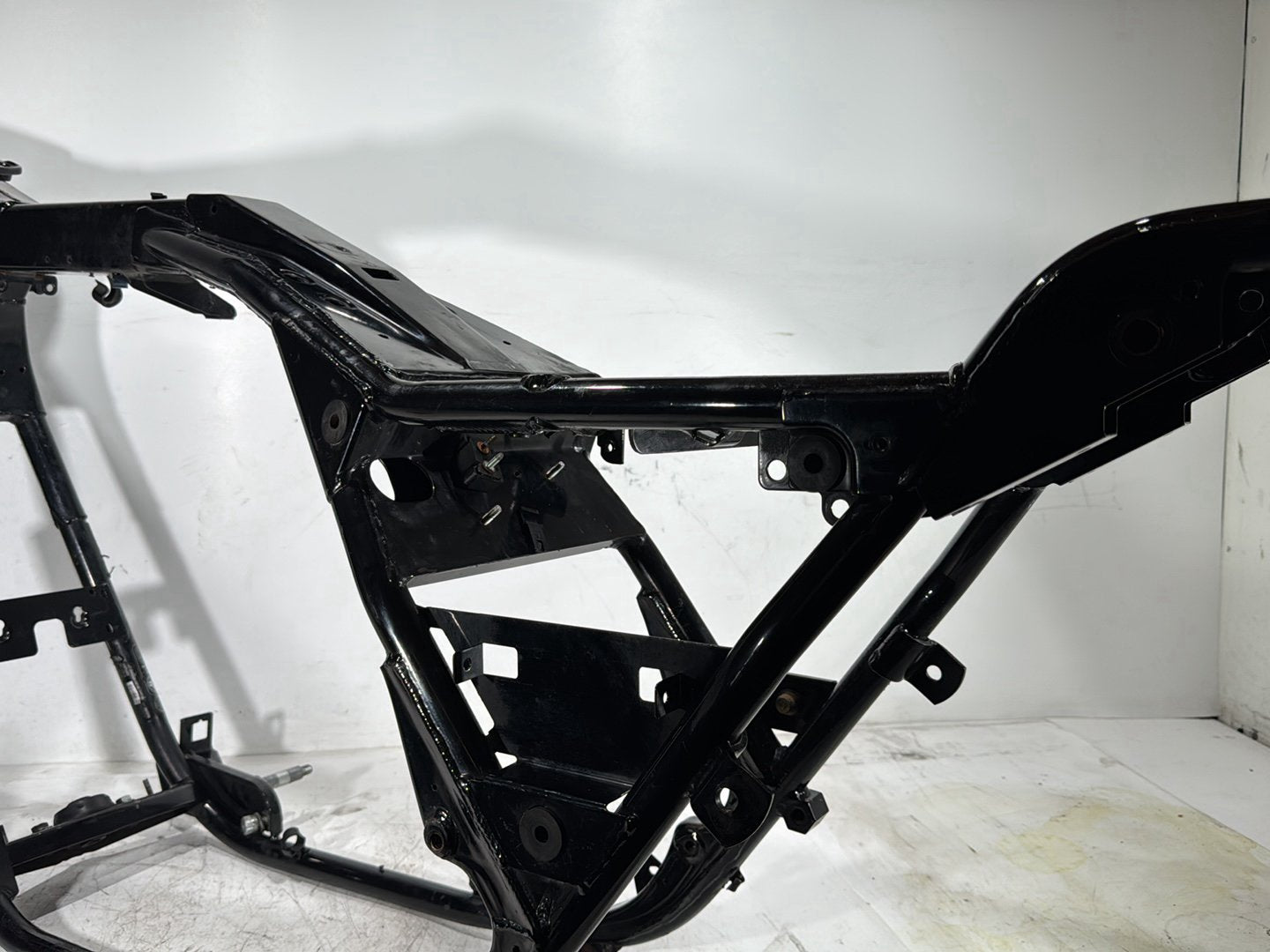 1998 Harley Road King Touring FLHRCI Classic OEM Body Main Frame Chassis CLN CLR