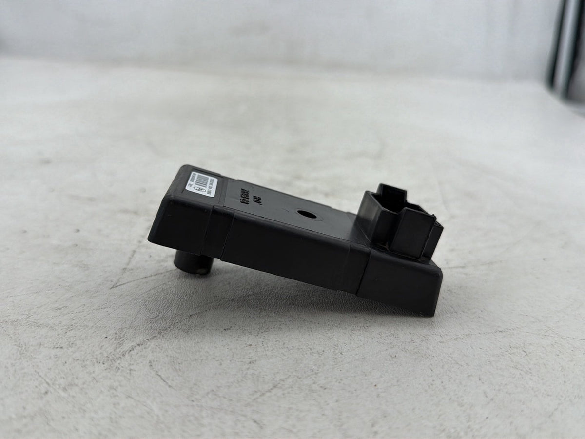 2013 Harley Electra Glide Touring CVO Screamin Eagle OEM Saddlebag Power Lock Receiver Module 76524-08