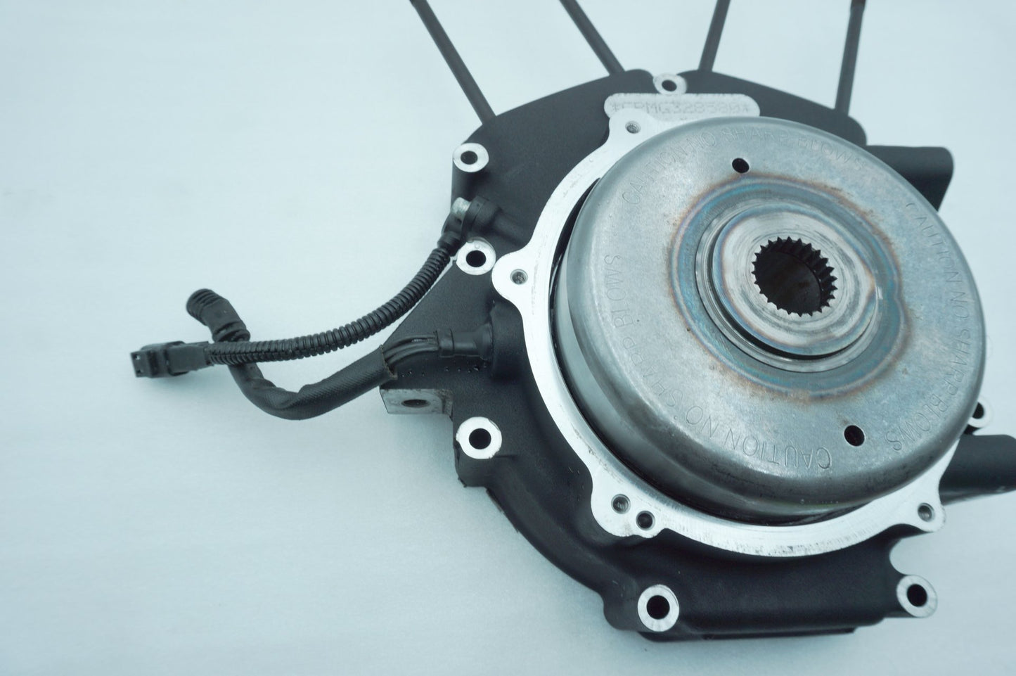2007 - 2017 Harley-Davidson Dyna Wide Glide Crankcase Shaft Engine Motor Cover 24649-06
