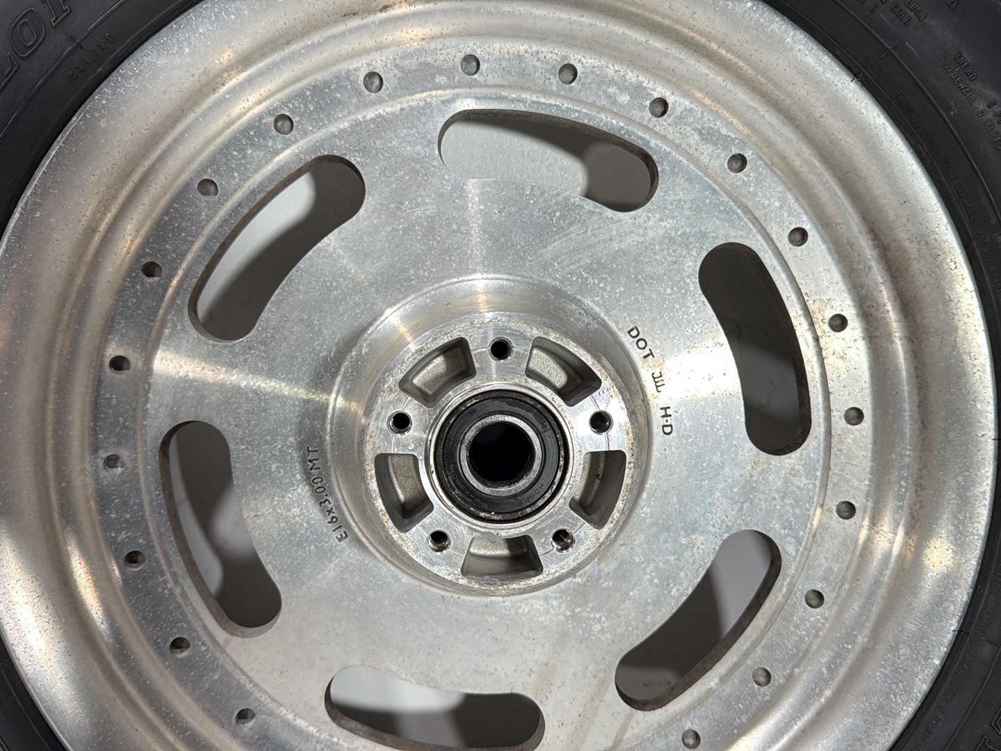 2010 Harley Dyna Fat Bob FXDF OEM Front & Rear Wheel Rim Tire 16"