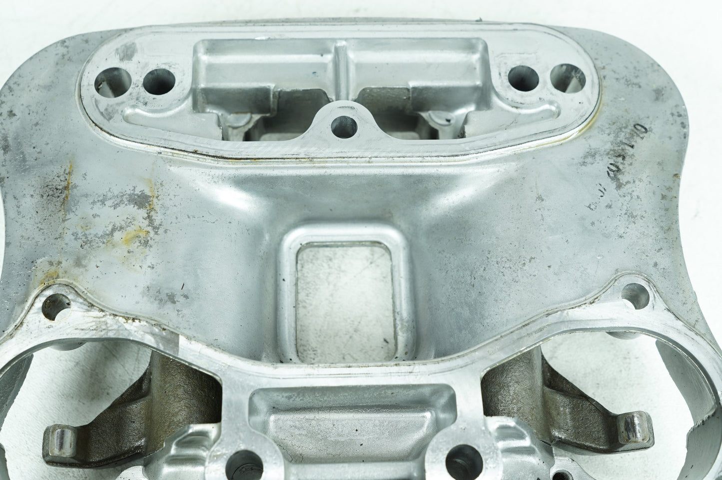 1991 - 2003 Harley-Davidson Sportster Hugger Twin Cam Top Rocker Cover 17571-99 17579-95