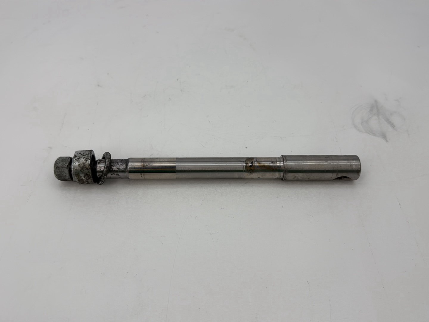 2003 Harley Sportster XL1200C 1200 Custom Anniversary OEM Front Wheel Axle Bolt Shaft