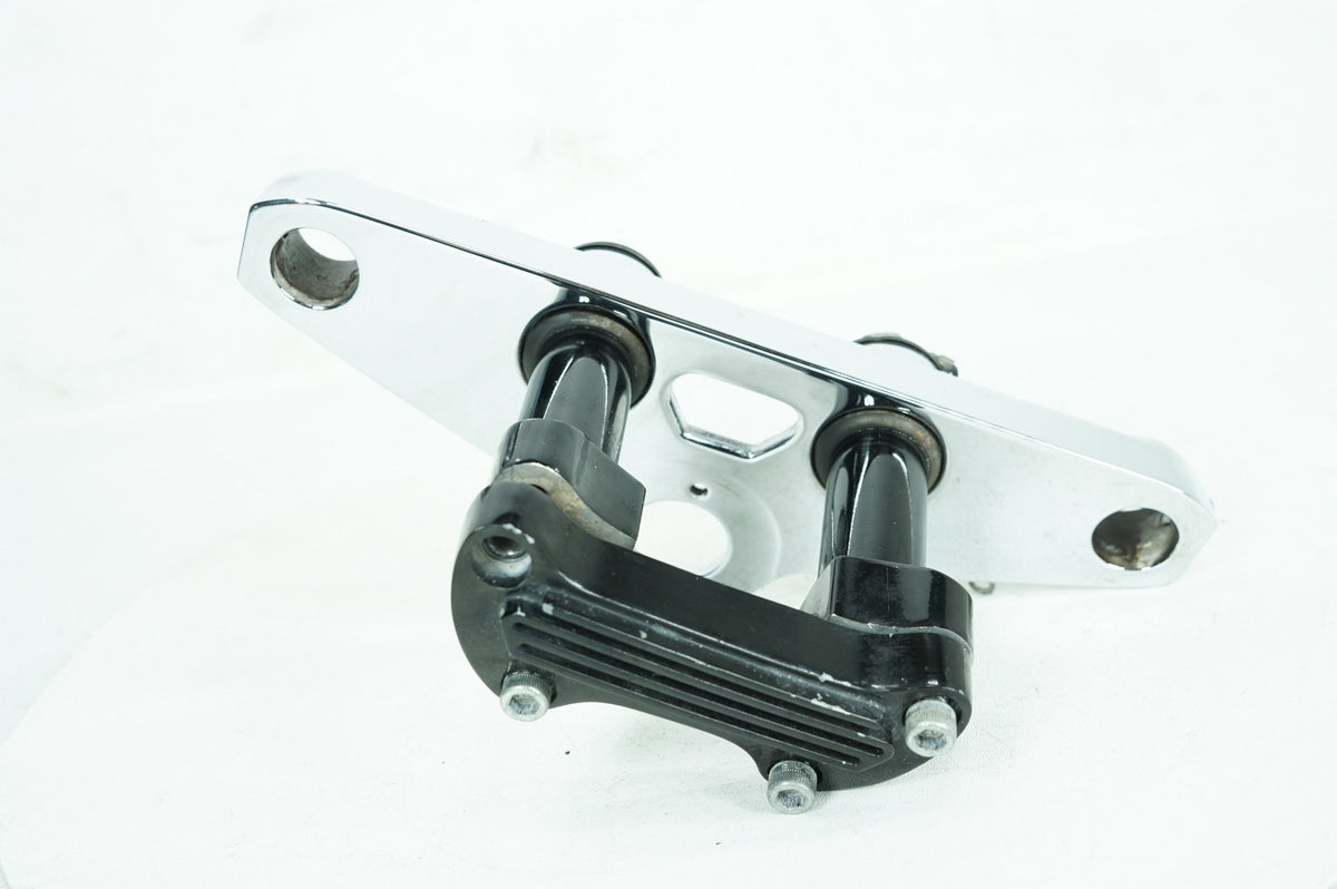 2007 Harley Softail FXSTC Custom OEM Front Fork Upper Triple Tree Clamps