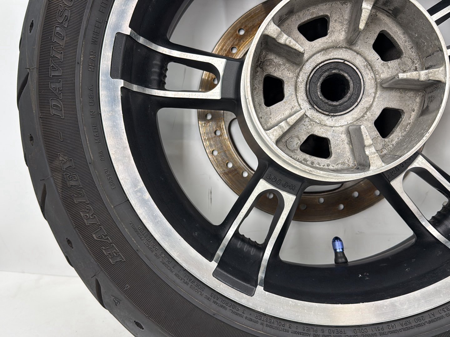 2019 - 2023 Harley-Davidson Touring Street Glide Rear Wheel Rim Tire 40900033