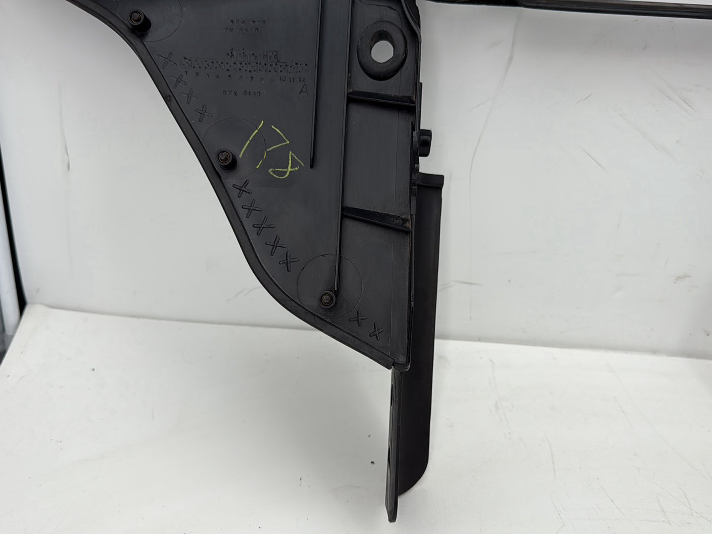 2007 Harley Touring FLHTCU Electra Glide Ultra OEM Front Inner Batwing Fairing Cover
