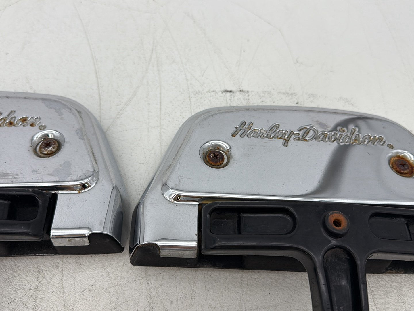 00 Harley Touring Electra Glide Ultra Left Right Passenger Floorboard Foot Rest