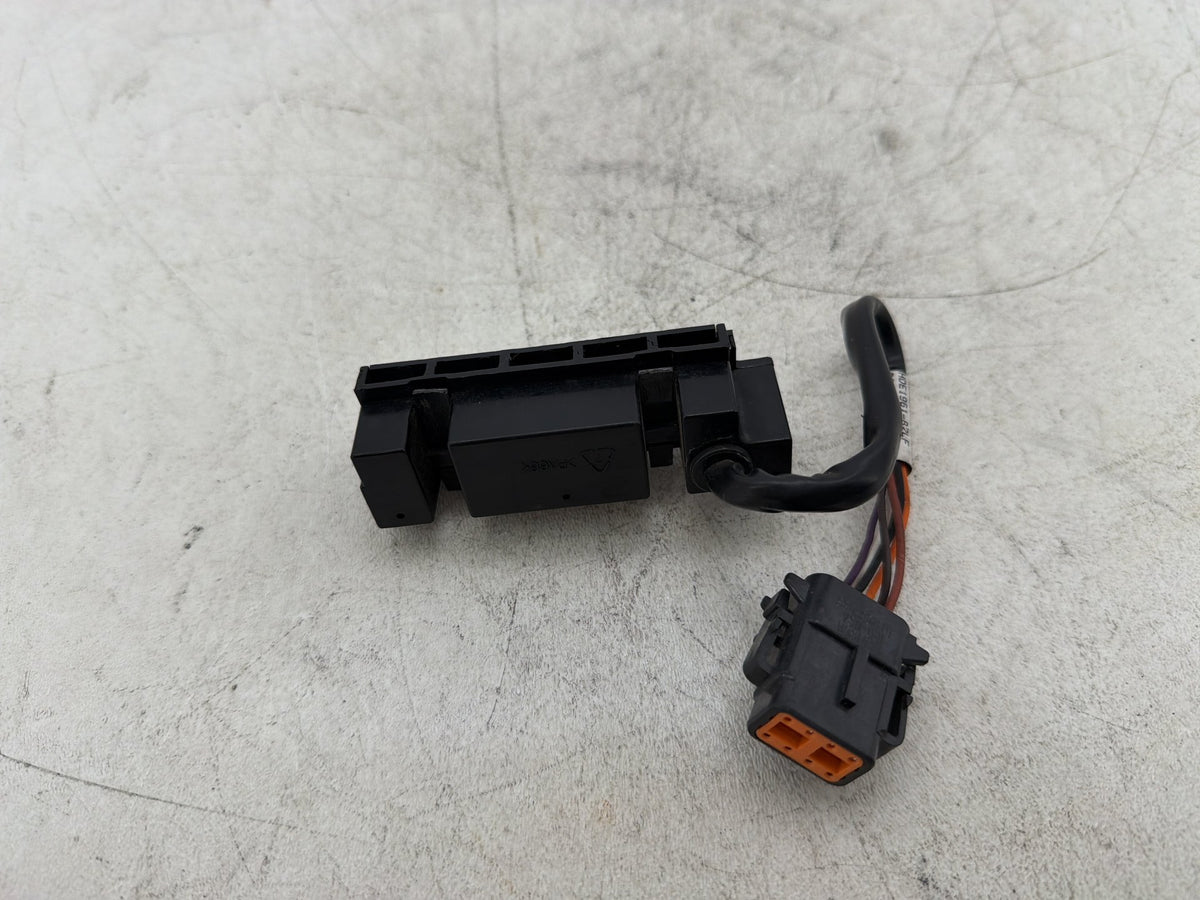 2010 Harley Road King Touring Police OEM Dash Indicator Lamp Wire Plug In