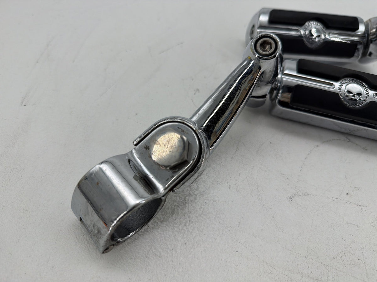 2001 Harley Electra Touring Front Right Left Highway Foot Pegs Willie G SKULL