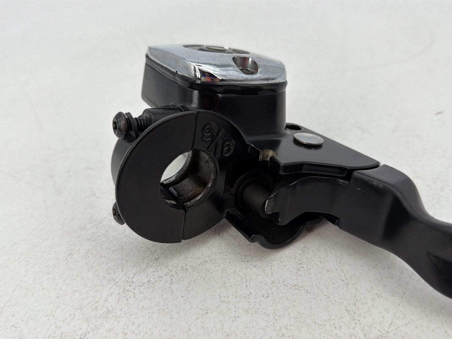 1986 - 1998 Harley-Davidson Softail Heritage Classic Front Right Brake Lever Master Cylinder  	45019-96D