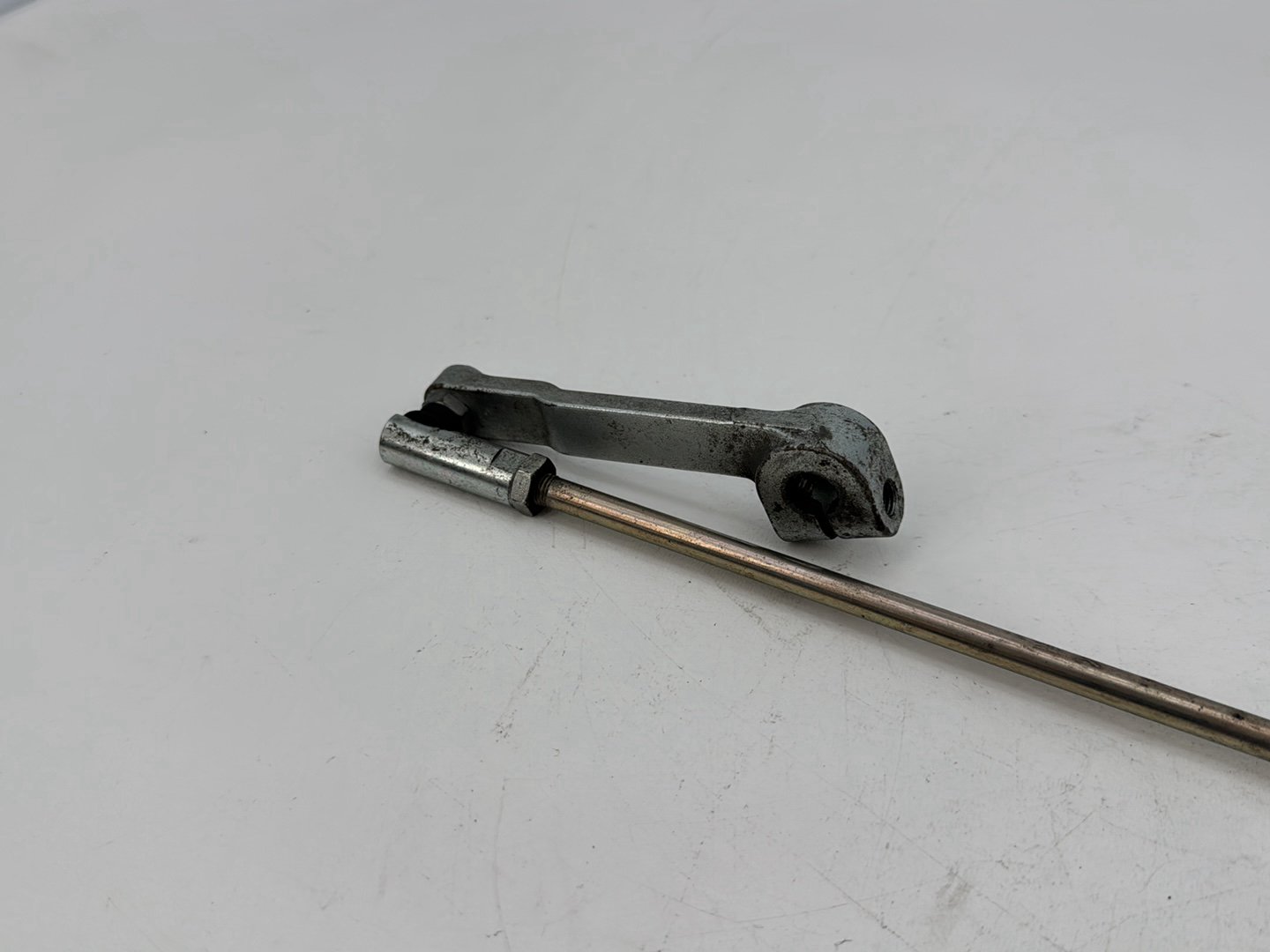 2007 - 2012 Harley-Davidson Touring Road Glide Gear Shifter Lever w/ Rod linkage 33709-82A