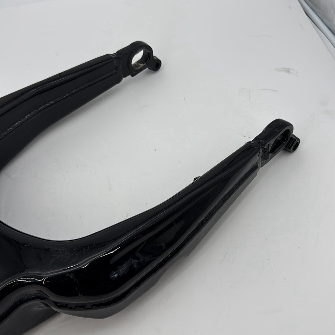 2008 - 2016 Harley-Davidson Touring Street Glide Rear Fork Swingarm Swing Arm  	47549-09