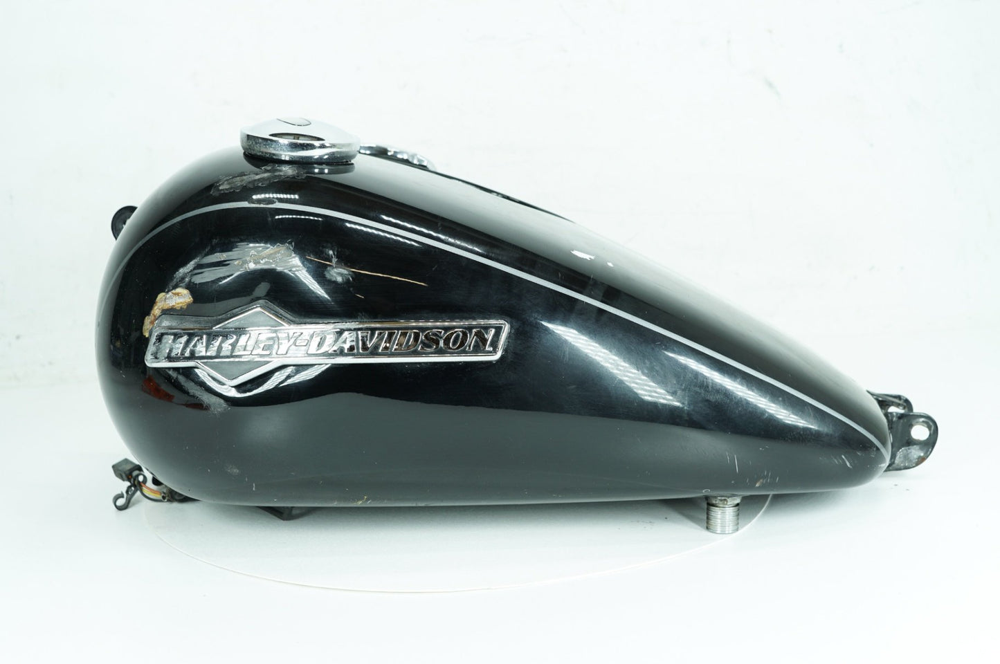 2012 Harley-Davidson Dyna FXDC - Fuel Gas Tank Gasoline Reservoir PN: 61593-10