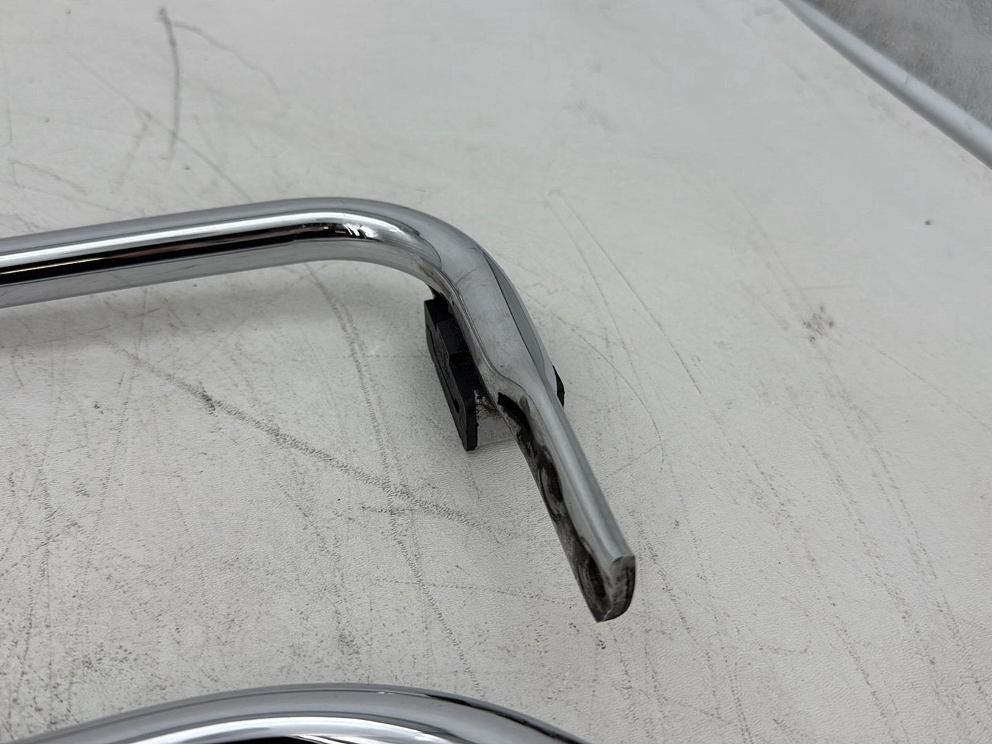 1995 Harley Road King Touring FLHR OEM Rear Left Right Saddlebag Guard Rails Bar