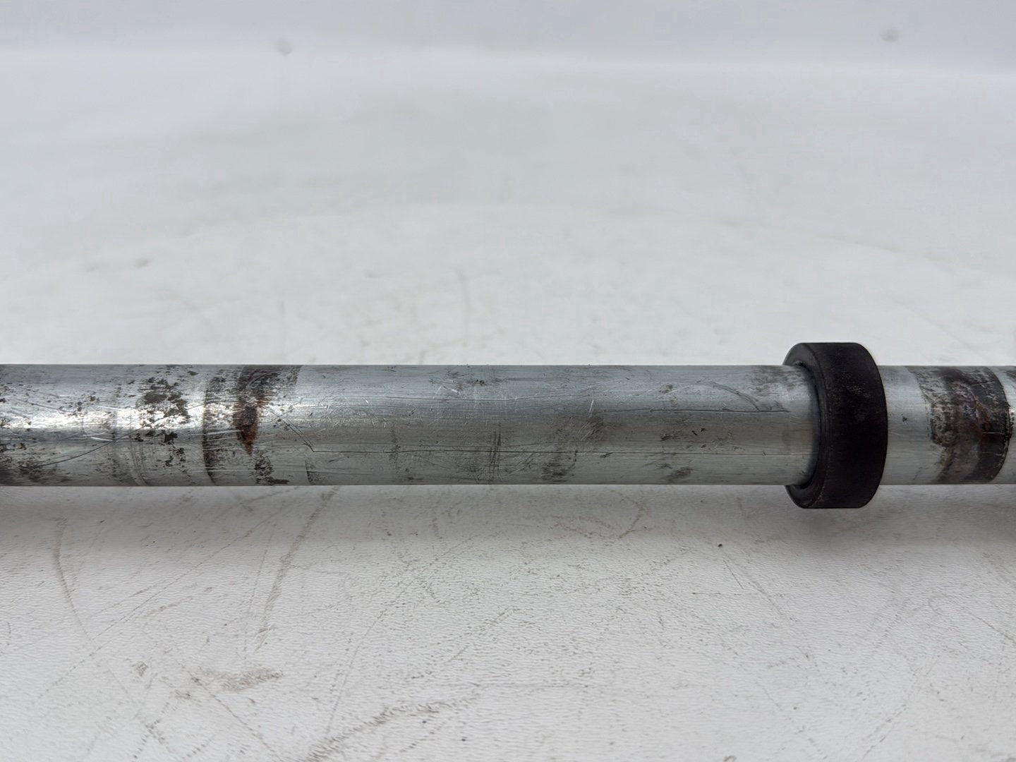 2007 - 2012 Harley-Davidson Touring Electra Glide Ultra Rear Wheel Axle Bolt Shaft
