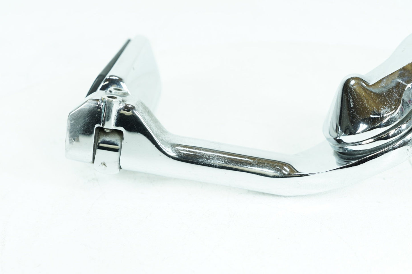 2008 - 2016 Harley-Davidson Touring Street Glide Front Driver Highway 1 Foot Peg Rest 50211-04
