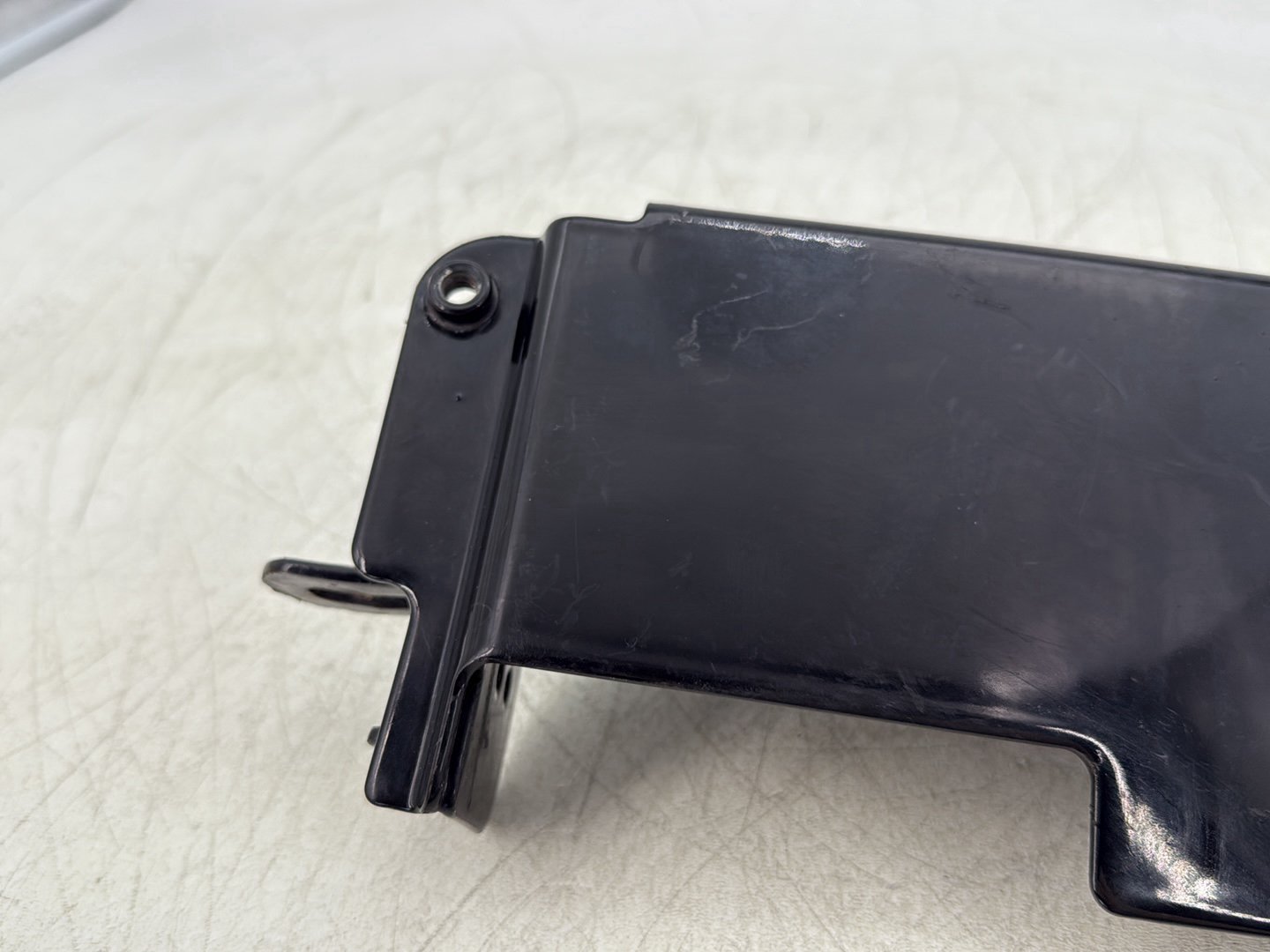 2004 Harley Dyna Super Glide FXDI OEM Battery Tray Bracket Holder Carrier