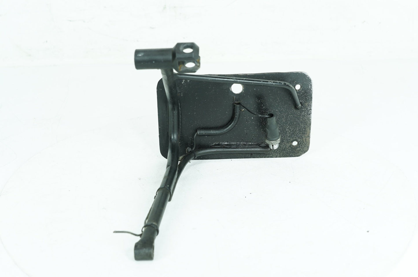 1999 - 2006 Harley-Davidson Softail Deuce Mount Bracket Support Holder 90785-94