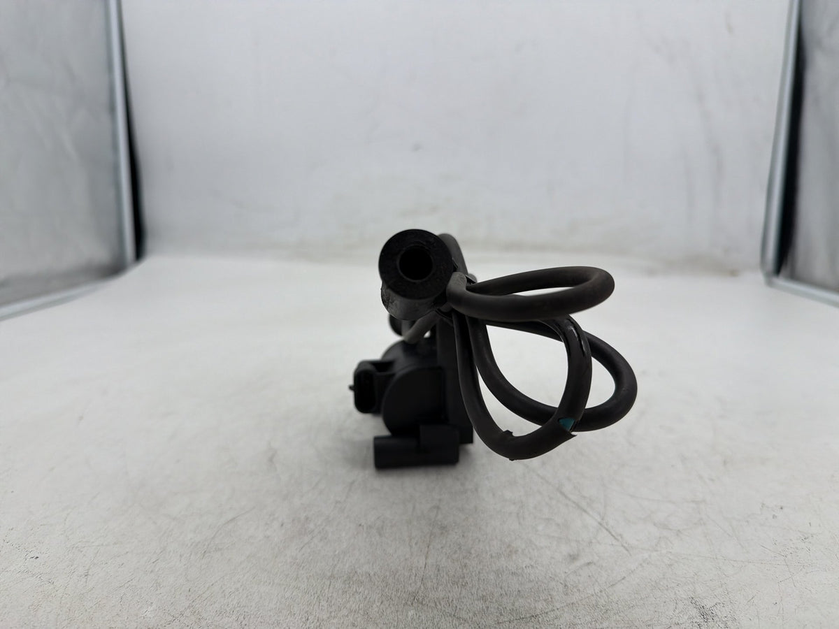 2010 Harley Street Glide Touring FLHX OEM Ignition Coil Spark Plugs Cable
