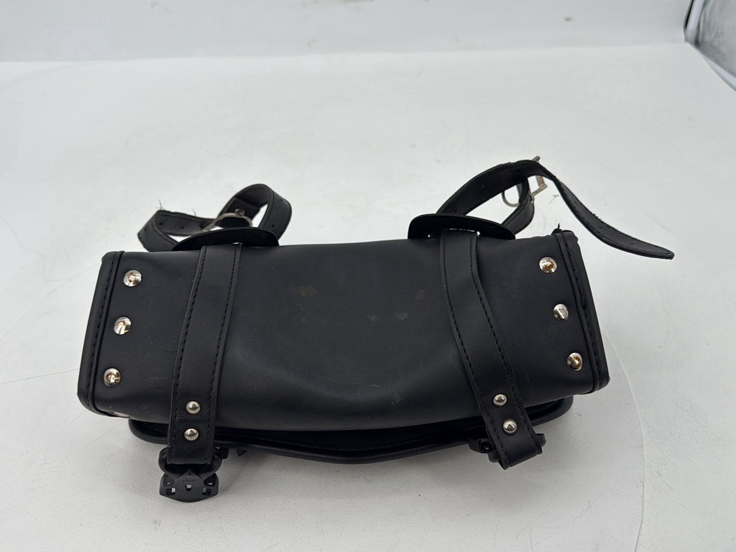 2004 - 2013 Harley-Davidson Sportster 883 Custom Front Onboard Tool Bag Leather Storage HmmtyRack