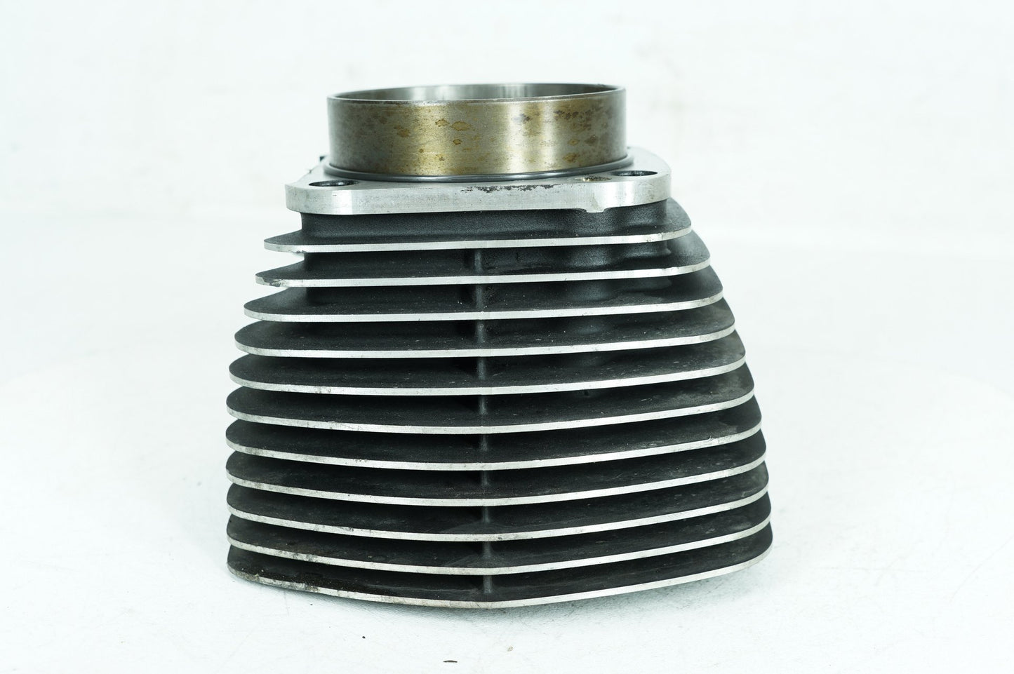 1999 - 2006 Harley-Davidson Touring Road King Twin Cam Engine Jug 1 Cylinder Barrel  	16526-99