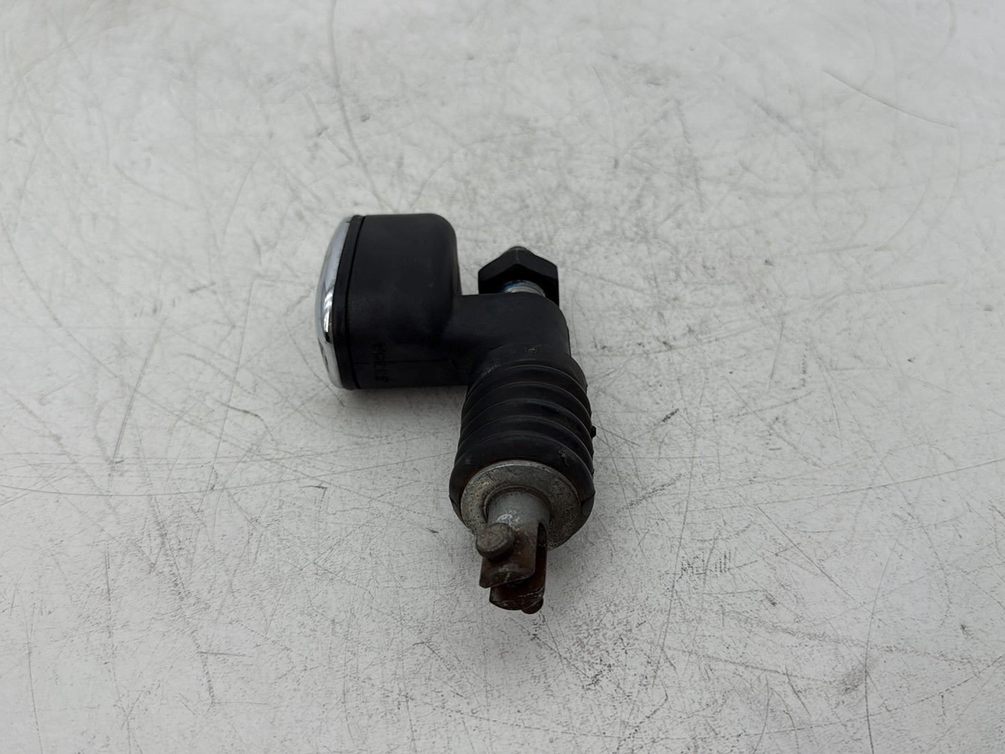 2006 Harley Electra Glide Touring Classic FLHTCI OEM Rear Brake Master Cylinder Reservoir