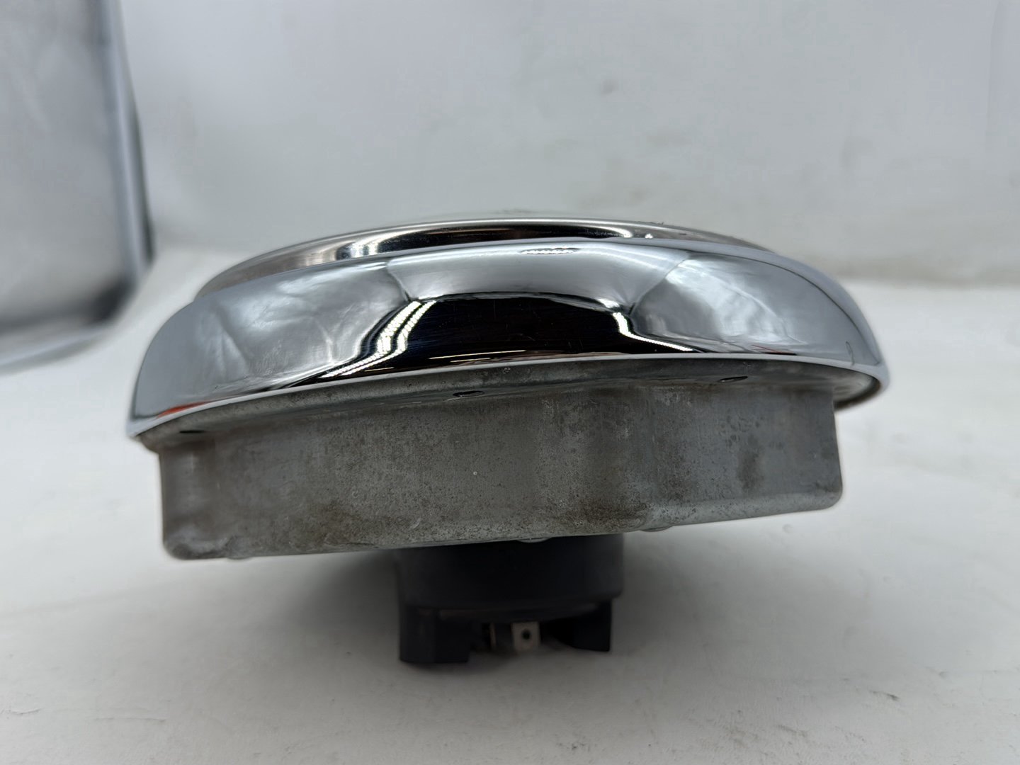 2007 Harley Street Glide Touring FLHX OEM Headlight Headlamp Head Light Halogen