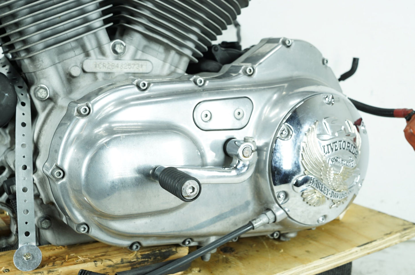 2004 - 2013 Harley-Davidson Sportster Low EFI 883 Engine Motor Transmission 19566-08