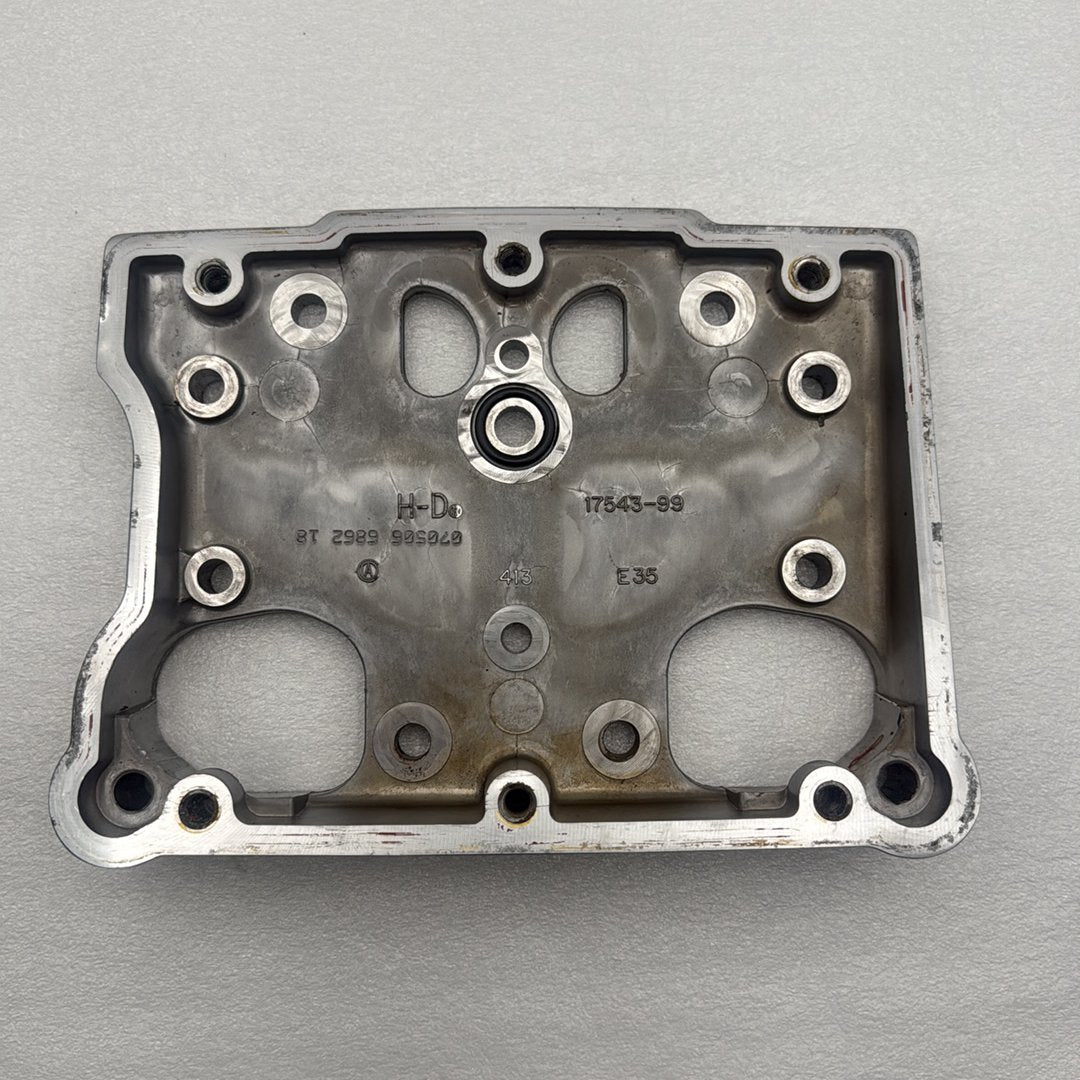 2007 - 2017 Harley-Davidson Dyna Street Bob Twin Cam Lower 1 Rocker Box 17543-99A 17543-99