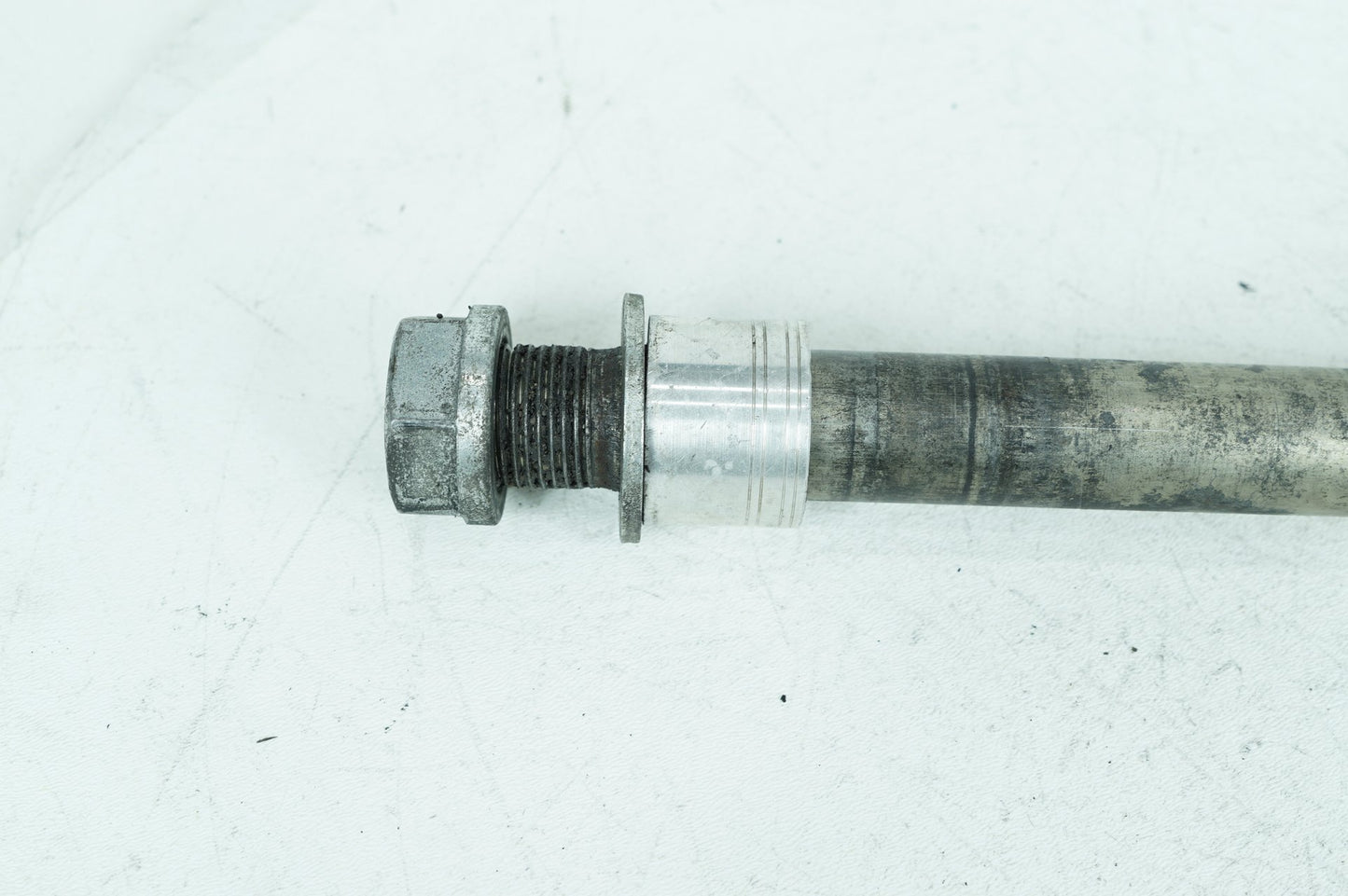 2004 - 2013 Harley-Davidson Sportster Low Rear Wheel Axle Bolt Shaft 41176-08