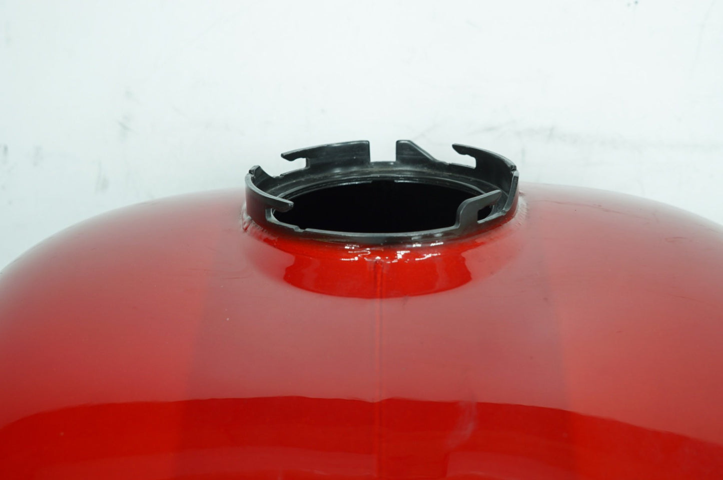 2011 - 2016 Harley-Davidson Touring Electra Glide Ultra Gas Gasoline Fuel Tank Reservoir  61356-08