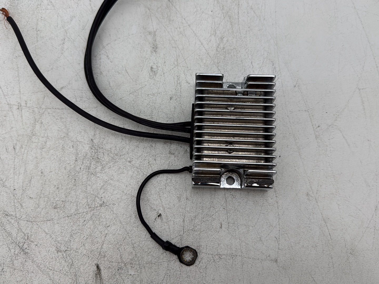 1998 Harley Softail Custom FXSTC OEM Voltage Regulator Rectifier