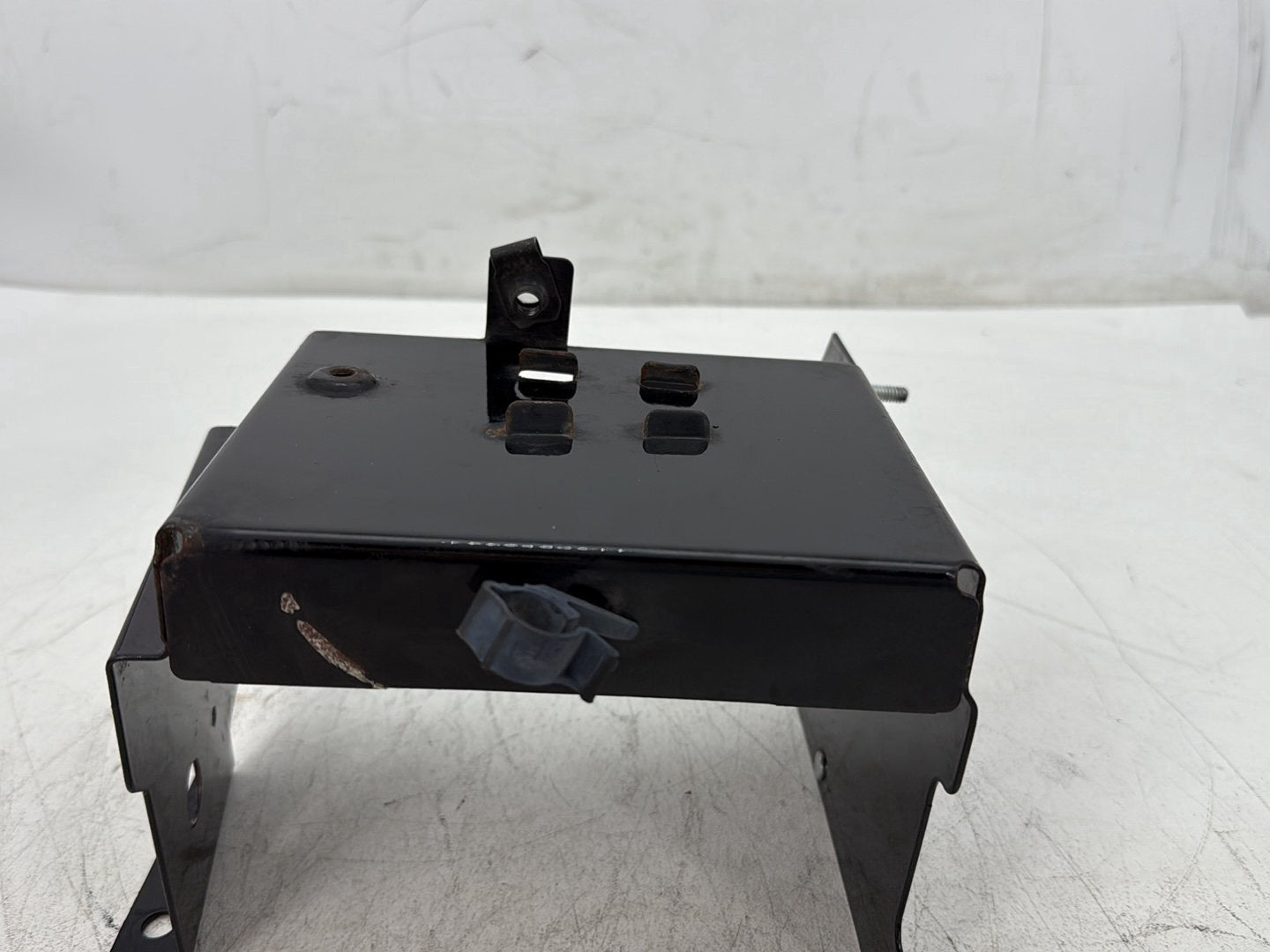 2005 Harley Electra Glide Touring Ultra FLHTCUI OEM Lower Battery Tray Stay Box Cover Panel