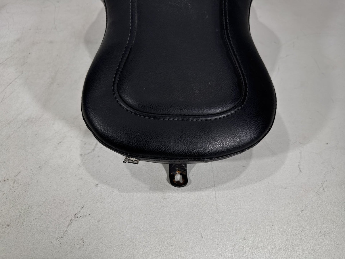 2005 Harley Dyna Wide Glide Passenger Rider Driver Seat Saddle SADDLEMAN Torn